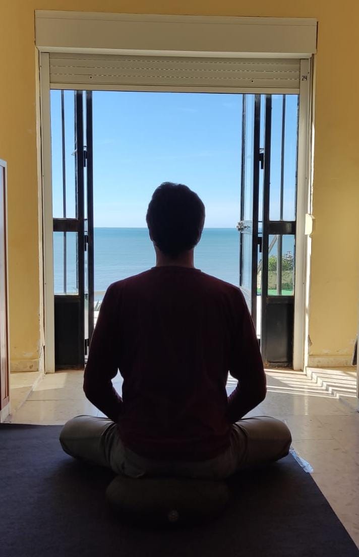 Cómo los Cambios en la Alimentación Mejoran la Meditación y el Crecimiento Personal